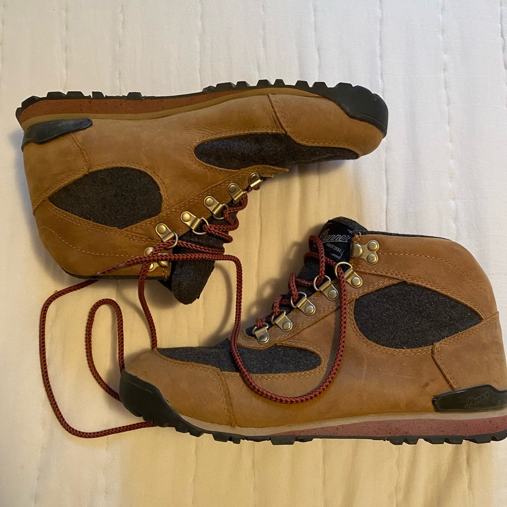 Danner Jag hiking boots size 9.5